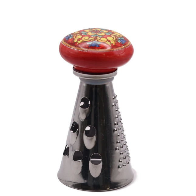Grattugino "Tappo d'Arte" – L'Utensile che Arreda la Tua Tavola.Idea originale regalo o bomboniera.