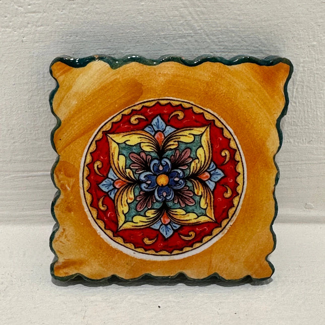 Francobollo Calamitato in Ceramica - Decoro Maioliche Dipinto a Mano (6x6 cm)
