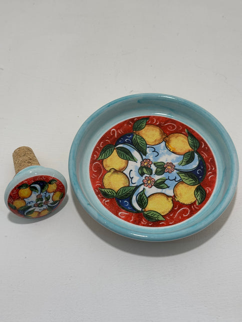 Set Regalo Tappo Bottiglia + Piattino Sottobottiglia in Ceramica | Limoni Dipinti a Mano
