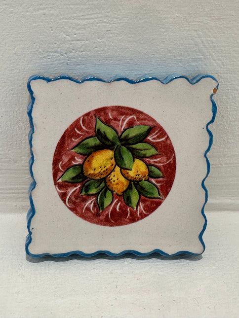 Francobollo Calamitato in Ceramica - Decoro Limoni Dipinto a Mano (6x6 cm)