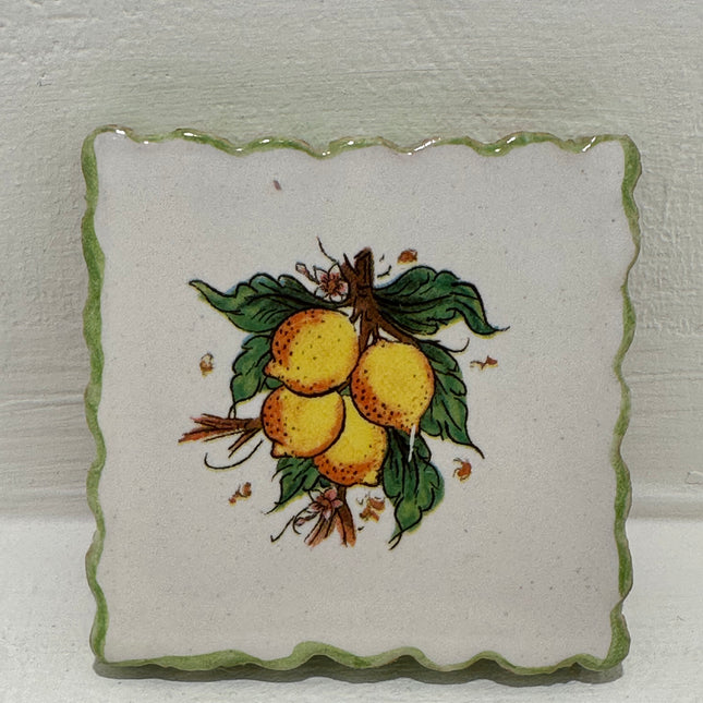 Francobollo Calamitato in Ceramica - Decoro Limoni Dipinto a Mano (6x6 cm)