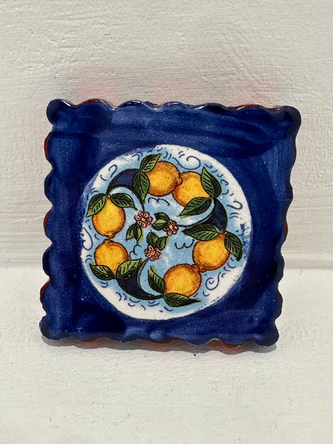 Francobollo Calamitato in Ceramica - Decoro Limoni Dipinto a Mano (6x6 cm)