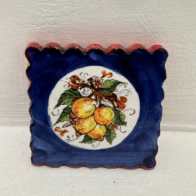 Francobollo Calamitato in Ceramica - Decoro Limoni Dipinto a Mano (6x6 cm)