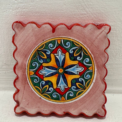 Francobollo Calamitato in Ceramica - Decoro Maioliche Dipinto a Mano (6x6 cm)