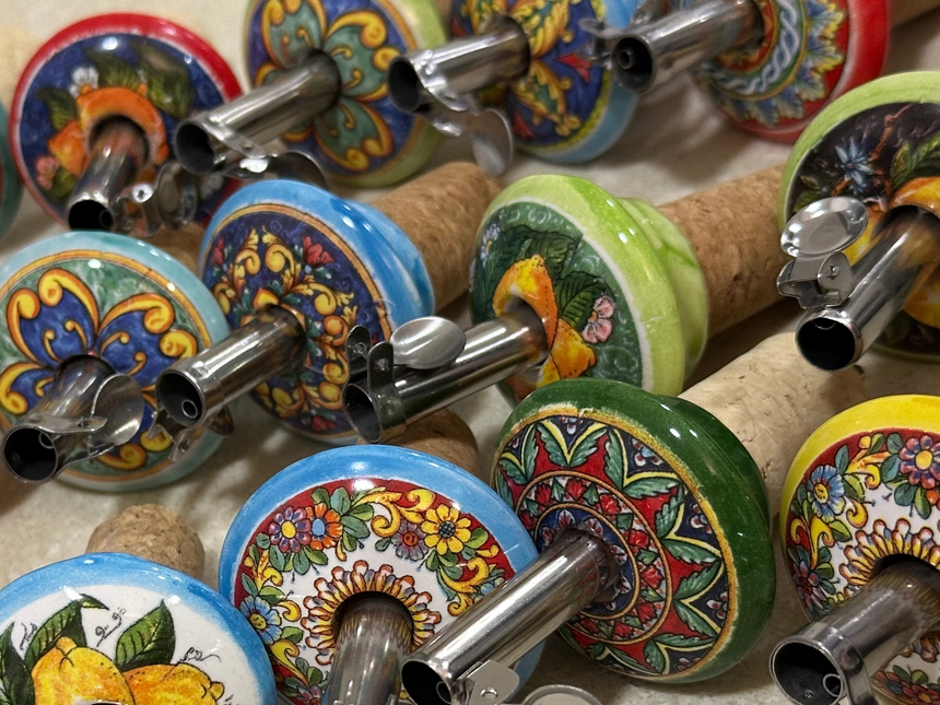 Tappo Dosatore/Versatore in Ceramica Artigianale e Acciaio - Maioliche Made in Italy