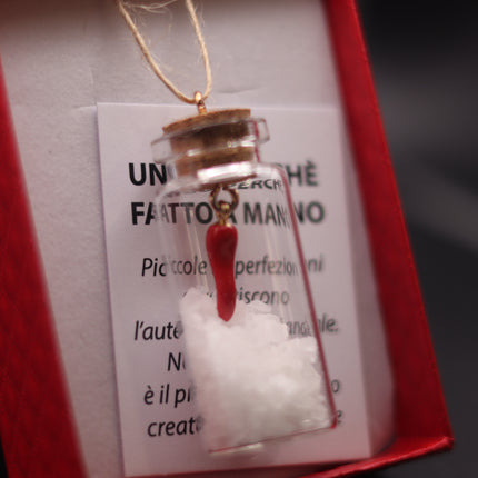 Essenza di Napoli: Scaramanzia in Bottiglia,Amuleto Portafortuna Napoletano in Bottiglia di Vetro - Cornetto Rosso o Mano Corna - Idea Regalo Scaramantica con Scatolina Inclusa - Fatto a Mano