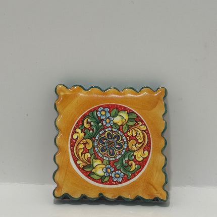 Francobollo Calamitato in Ceramica - Decoro Maioliche Dipinto a Mano (6x6 cm)