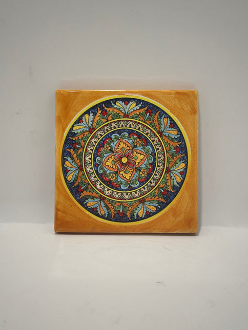 Mattonella Decorativa in Ceramica Fatta a Mano – Tema Maioliche