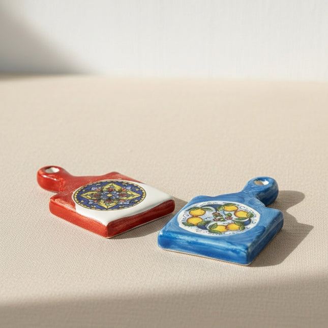 Handmade Ceramic Chopping Board Shaped Magnet – Assorted Mediterranean Decorations: Lemons and Majolica (Made in Italy Style)