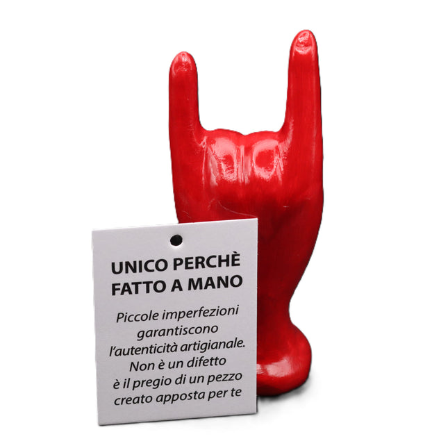 Mano Corna Portafortuna in Ceramica – Il fascino della tradizione napoletana