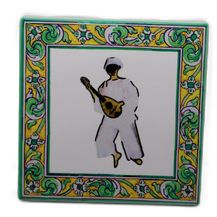 Sottobottiglia e segnaposto artigianali in ceramica 10x10 con retro in sughero. Raffiguranti Pulcinella in 3 varianti. Perfetti per la tua tavola o come idea regalo napoletana.