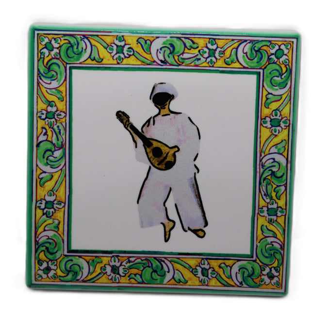 Sottobottiglia e segnaposto artigianali in ceramica 10x10 con retro in sughero. Raffiguranti Pulcinella in 3 varianti. Perfetti per la tua tavola o come idea regalo napoletana.