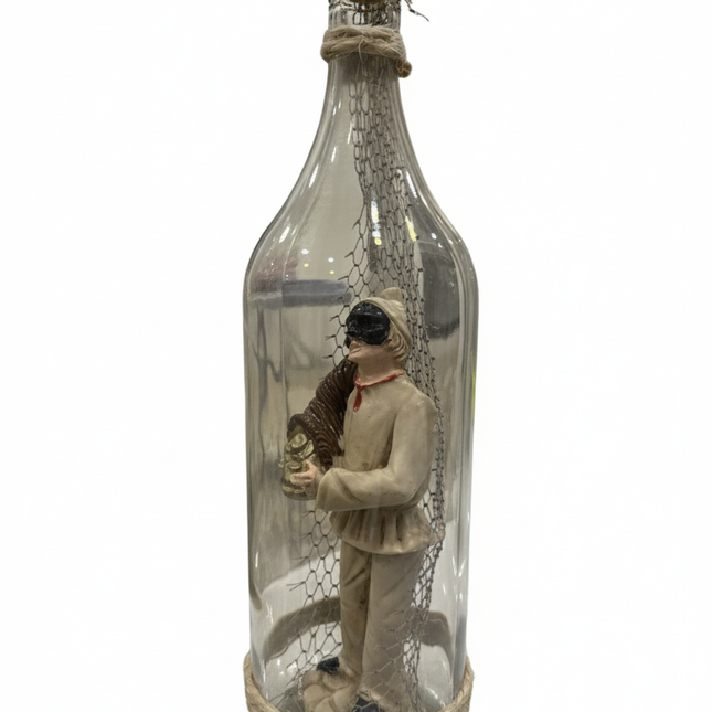 Pulcinella in Bottiglia con Rete e Cornucopia – Scultura Artigianale Partenopea