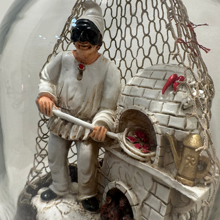 Pulcinella e l'Arte Bianca – Scena Artigianale con Forno a Legna in Damigiana