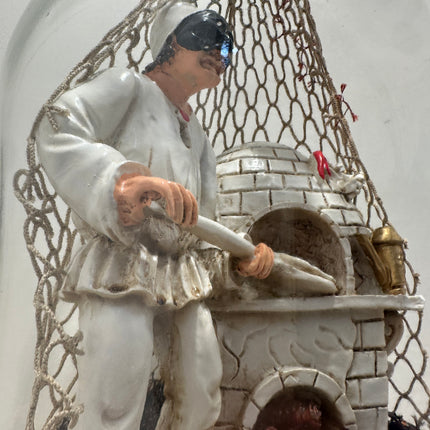 Pulcinella e l'Arte Bianca – Scena Artigianale con Forno a Legna in Damigiana