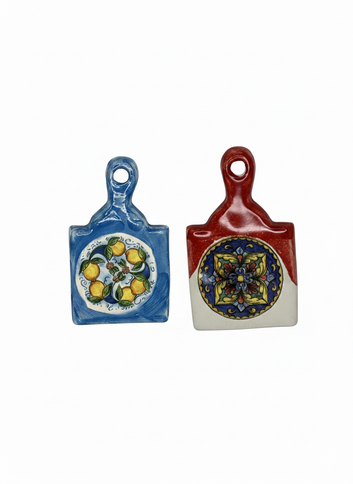 Magnete Artigianale in Ceramica a Forma di Tagliere – Decori Mediterranei Assortiti: Limoni e Maioliche (Made in Italy Style)