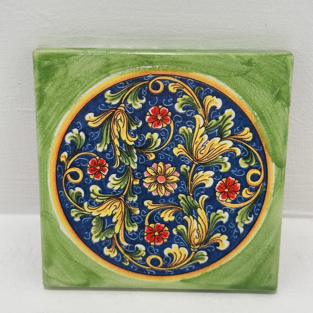 Mattonella Decorativa in Ceramica Fatta a Mano – Tema Maioliche