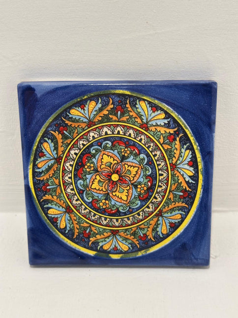 Mattonella Decorativa in Ceramica Fatta a Mano – Tema Maioliche
