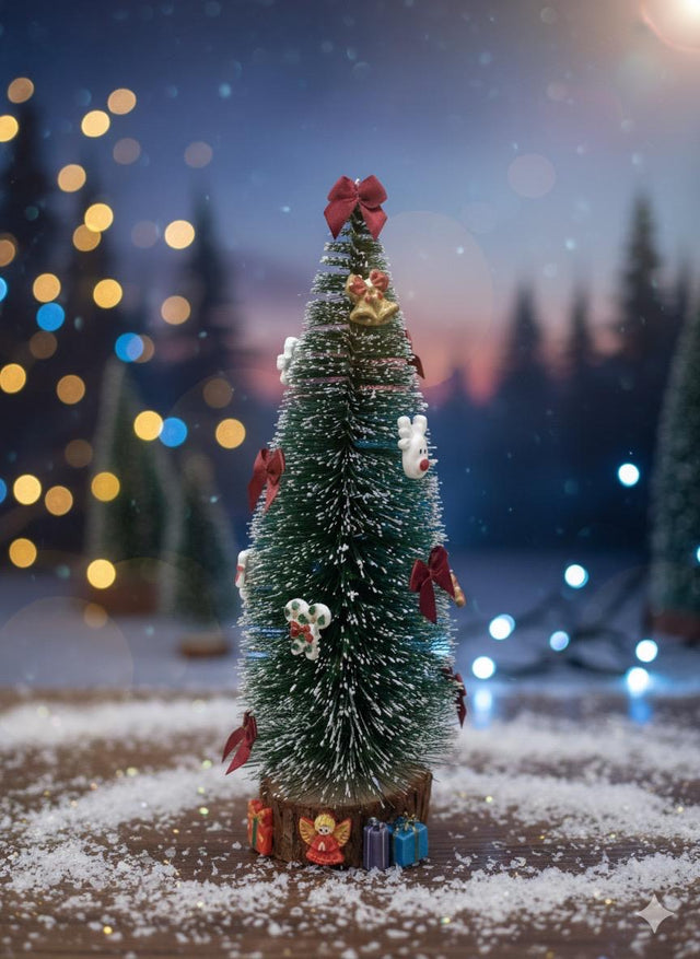 Hand-Decorated Christmas Tree – Choose Your Height (20 or 25 cm)