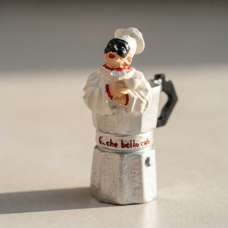 Statuina Pulcinella Caffettiera Italiana - Statuetta Moka in Resina Napoletana - Souvenir "Uè che bellu cafè", Regalo Cultura Italiana Napoli