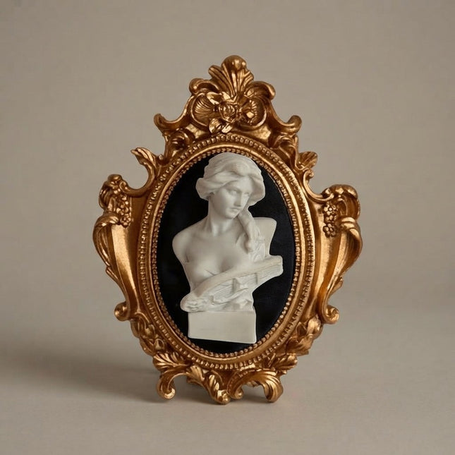 Busto Femminile Classico in Cornice Barocca – Decorazione Artigianale Fatta a Mano
