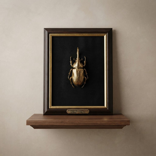 Quadro 3D Maggiolino Rinoceronte in Cornice Verticale Oro – Fatto a Mano, Decorazione Appesa/Mensola